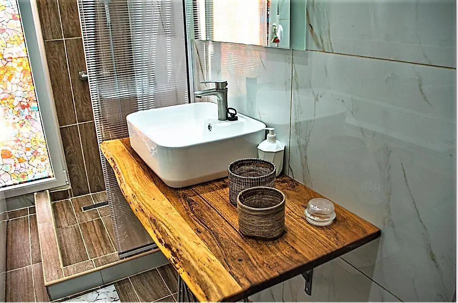 Kassandrou Suite Hot Tub-Jakuzzi - 2 Bedrooms - Big Balcony - Center Thessaloniki 0*,